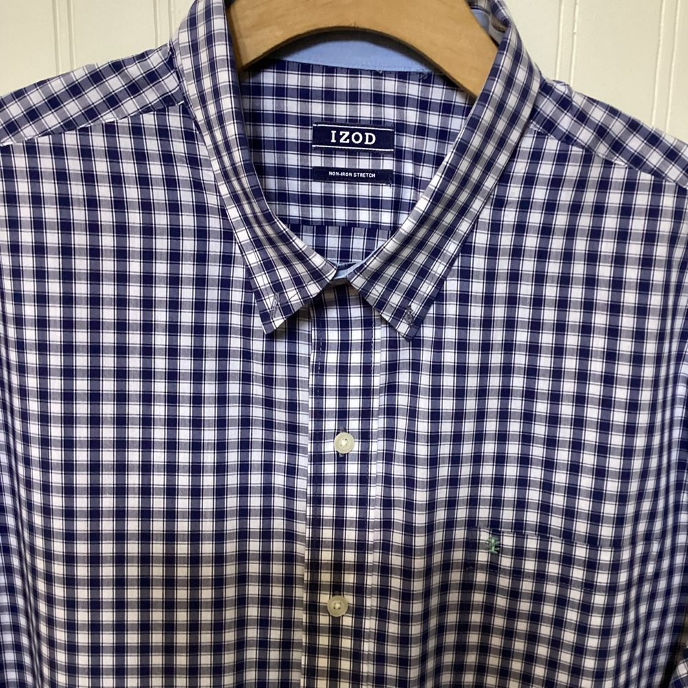 Izod Non-Iron Stretch Button Down Short Sleeve 2XL Blue and White Plaid